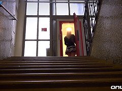 In den arsch, Grosse titten, Schwarz, Blondine, Blasen, Besamung, Aufs gesicht abspritzen, Hd