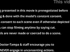 Arsch, Schwarz, Besamung, Arzt, Domination, Handschuhe, Nackt, Tätowierung