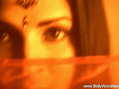 Crazy baby - brunette video - Bollywood Nudes HD
