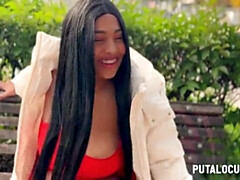 Schönheit, Schlafzimmer, Blasen, Braunhaarige, Hundestellung, Interrassisch, Küssen, Latina