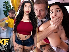 Gros cul, Gros seins, Sucer une bite, Tromperie, Éjaculation interne, Hd, Tatouage, Plan cul à trois