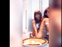お尻, 茶髪の, 自家製, キッチン, レズビアン, 天然, いじめ, オッパイの