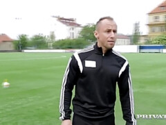 Grosse titten, Vollbusig, Geile alte tussi, Kehlenfick, Doppelpenetration, Hd, Russisch, Flotter dreier