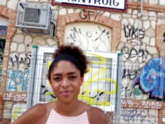 Nana, Noire, Brunette brune, Voiture, Européenne, Masturbation, Seins naturels, Pov