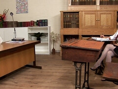 Braunhaarige, Hochschule, Lesbisch, Milf, Strapon, Student, Lehrer, Uniform