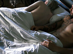 お尻, デカ尻, ブロンド, フェラチオ, イマラチオ, シーメール, ソフトコア, オッパイの