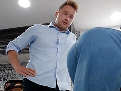 Grosse bite, Sucer une bite, Tir de sperme, Doigter, Cuisine, Orgasme, Chatte, Nénés