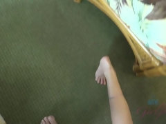 Sucer une bite, Brunette brune, Éjaculation interne, Doigter, Pov, Chatte, Rasée, Nénés