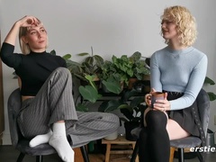 Жопа, Блондинки, Немки, Лесбиянка, Натуральные сиськи, От первого лица, Тату, Вибратор