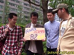 Voiture, Homme nu et filles habillées, Mignonne, Groupe, Hd, Japonaise, Masturbation, Fête
