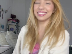 Amateur, Rubia, Hembra, Latina, Masturbación, Perforación, Fumando, Solo