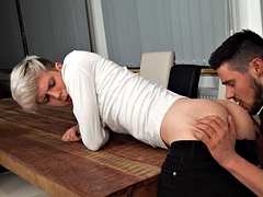 Amateur, Anal, Lécher le cul, Sucer une bite, Tir de sperme, Homosexuelle, Maigrichonne