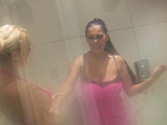 Blonde, Sucer une bite, Brunette brune, Européenne, Hard, Hd, Plan cul à trois