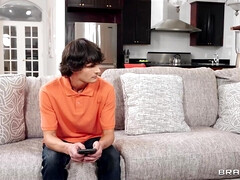 Blondine, Braunhaarige, Vollbusig, Dildo, Fußfetisch, Lecken, Muschi, Eng