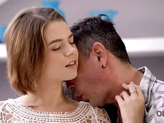 Tetas grandes, Morena, Tetona, Penetracion con dedos, Hd, Lamidas, Coño, Adolescente