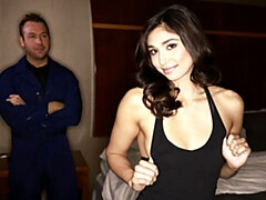 Dormitorio, Culo grande, Verga grande, Mamada, Morena, Tetas naturales, Adolescente, Tetas