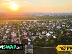 Amerikanisch, Grosser schwanz, Grosse titten, Blasen, Hd, Mutti, Orgie, Schreiend