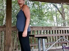 Enthousiasteling, Bruinharig, Gevangen, Dichtbij, Stel, Moeder die ik wil neuken, Buiten, Openbaar