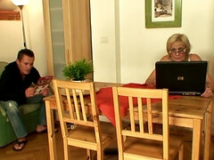 18 jahre, Grosser schwanz, Grosse titten, Blondine, Blasen, Oma, Hd, Reif
