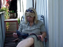 Blond, Gevangen, Tsjechisch, Vriendin, Omie, Rijpe lesbienne, Moeder, Buiten