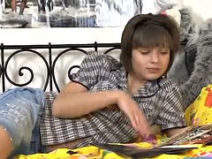 Chica, Morena, Consolador, Despelote, Sexo duro, Masturbación, Adolescente, Juguetes