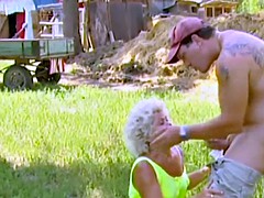 Leie, Behaart, Im freien