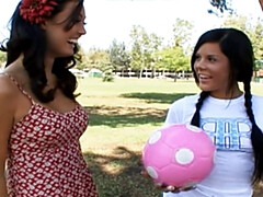 Braunhaarige, Fingern, Lecken, Massage, Zierlich, Jungendliche (18+), Titten, Spielzeuge