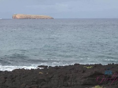 Leie, Strand, Blasen, Braunhaarige, Zierlich, Rasiert, Titten, Spanner