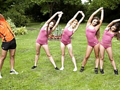 18 jahre, Grosser arsch, Grosse titten, Blasen, Hundestellung, Frau frau mann, Dürr, Jungendliche (18+)