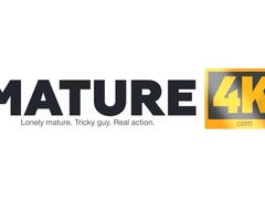 Attrapée, Femme couguar, Poilue, Mature, Chatte, Seins flasques, Belle mère, Jouets