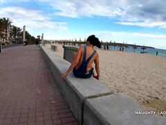 Gros seins, Brunette brune, Plantureuse, Exhib, Mère que j'aimerais baiser, Seins naturels, Public, Nénés