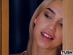 Arsch, Blondine, Hd, Lecken, Nackt, Natürlichen titten, Orgie, Muschi