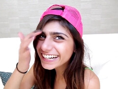 アラブ, デカパイ, 黒人, フェラチオ, 茶髪の, 巨乳な, イく瞬間, 顔射