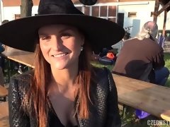 Brunette brune, Dingue, Tir de sperme, Hard, De plein air, Pov, Pute, Nénés