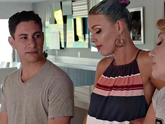 Blonde, Sucer une bite, Célébrité, Hard, Mère que j'aimerais baiser, Adolescente