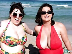 Amateur, Gorda, Culo grande, Tetas grandes, Penetracion con dedos, Masturbación, Solo, Estriptis