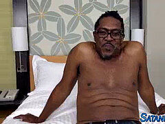 フェラチオ, エロ熟女, 顔射, 手コキする, ラティーナ, 熟年