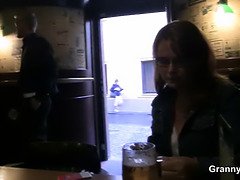 En woman is picked up and fucked