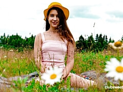 Kont, Bruinharig, Vingeren, Natuurlijke tieten, Alleen, Strippen, Tiener, Tieten likken