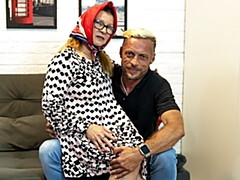 18, フェラチオ, エクストリーム, 指いじり, 眼鏡, お婆さん, 熟年, 現実