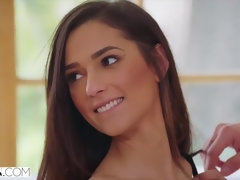 18 jahre, Tussi, Braunhaarige, Lingerie, Pornostars, Jungendliche (18+), Flotter dreier, Titten