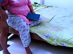 18, デカパイ, 彼氏, イく瞬間, インド人, 教師, ティーン, ユニフォーム