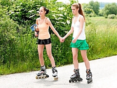 Fingern, Küssen, Lesbisch, Lecken, Lingerie, Zierlich, Rasiert, Spielzeuge