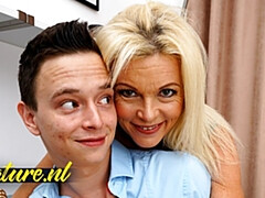 Grote lul, Blond, Hondjeshouding, Hardcore, Hd, Rijden, Taboe, Tieten likken
