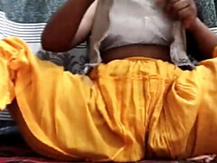 18, 素人, 舐める尻, カワイイ, インド人, 母乳, 一人, オッパイの