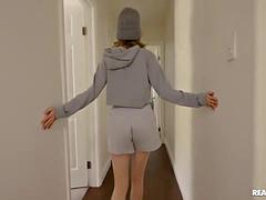 Taylor Nicole Fucks Ailee Anne and Khloe Kapris Asses in Lesbian Anal
