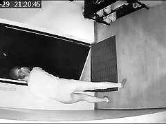 Amateur, Sucer une bite, Attrapée, Queue, En levrette, Espionne, Suçant, Épouse