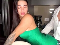 Cul, Gros seins, Énorme, Lingerie, Mère que j'aimerais baiser, Muscle, Tatouage, Nénés