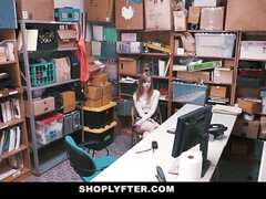 Achterkamer, Gevangen, Naakte man aangeklede vrouw, Sperma shot, Pop, Hd, Straf, Tiener