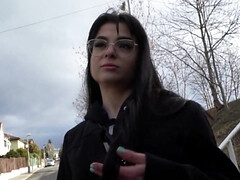 Grosse bite, Brunette brune, Tir de sperme, En levrette, Lunettes, Hard, Réalité, Rugueux